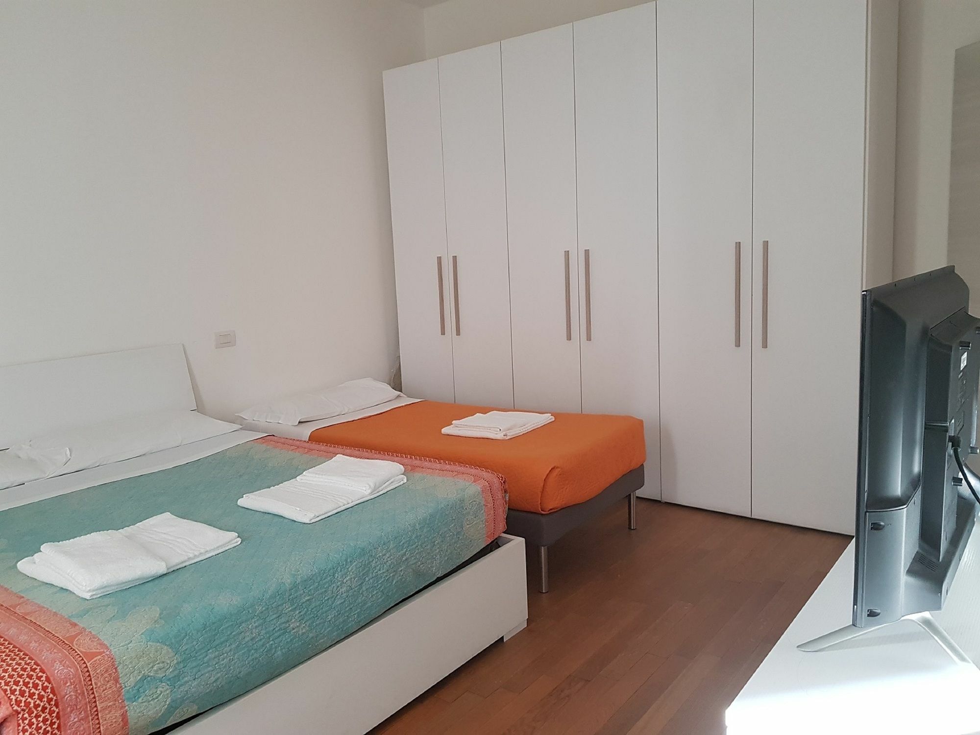 Red Line Apartments Milano Exterior photo