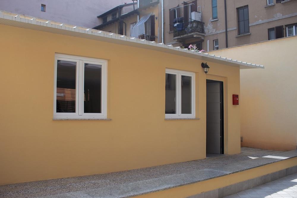 Red Line Apartments Milano Exterior photo