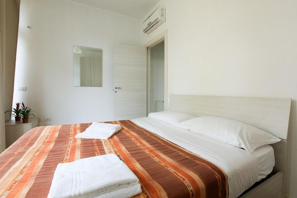 Red Line Apartments Milano Exterior photo