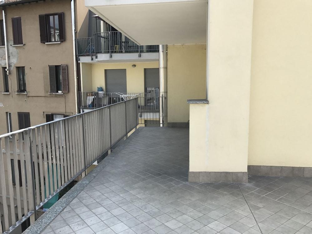 Red Line Apartments Milano Exterior photo